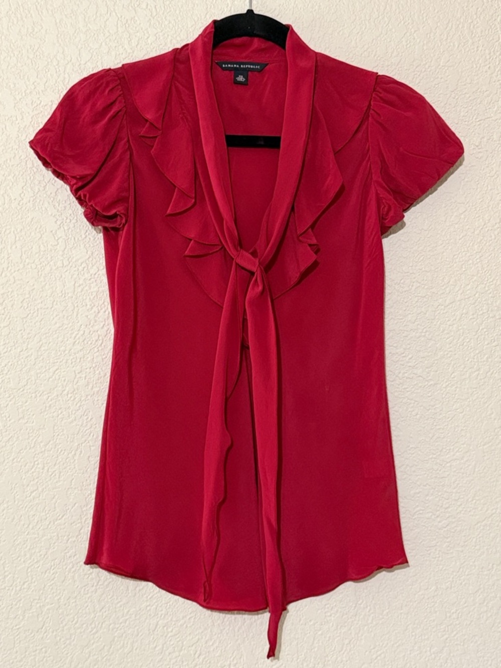 Banana Republic Crimson Tie-Neck Ruffle Short Sleeve Blouse